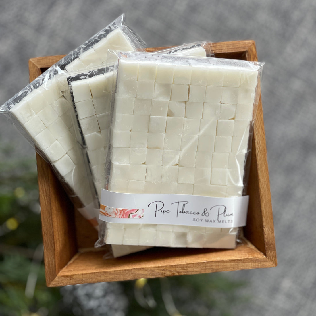 pourable wax melts in 2.5 ounce packages